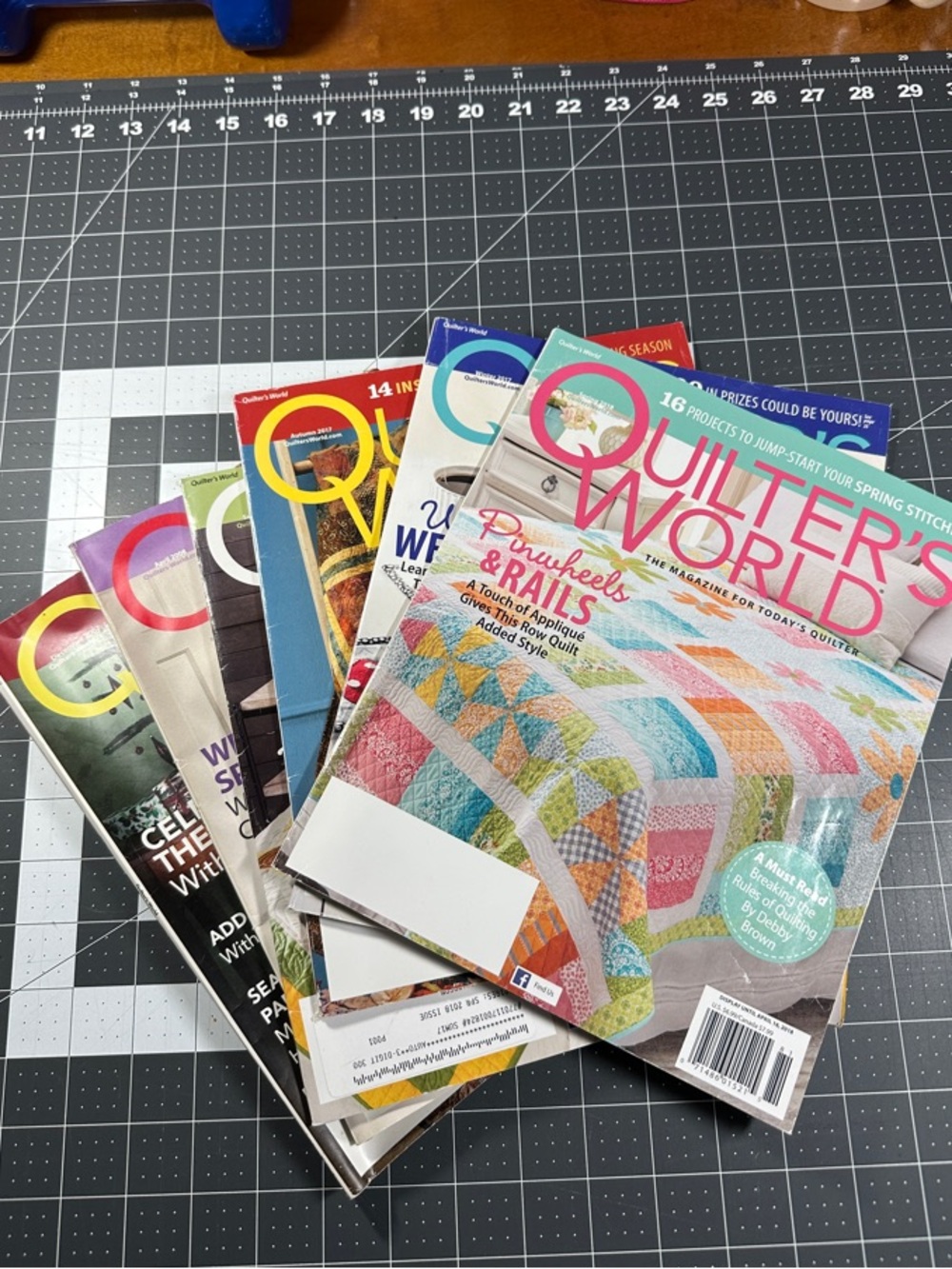 Vintage Quilter's World Magazine Lot of 6